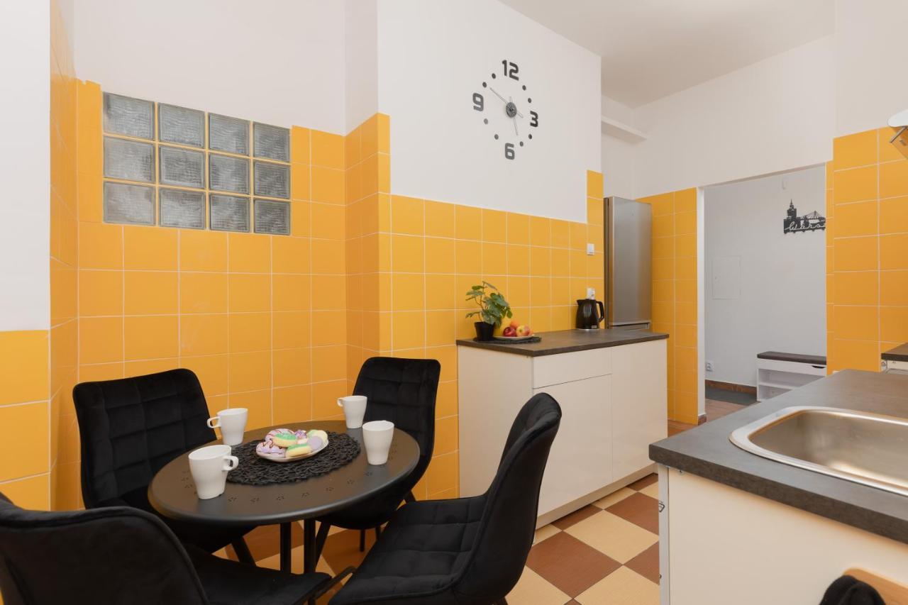 Metro Plac Wilsona Apartments Mickiewicza By Noclegi Renters Warschau Exterior foto