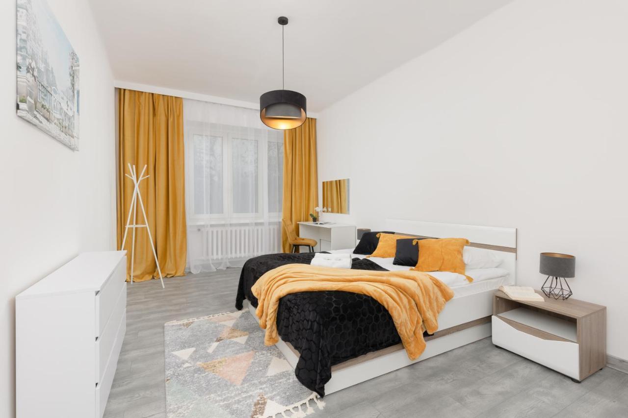 Metro Plac Wilsona Apartments Mickiewicza By Noclegi Renters Warschau Exterior foto
