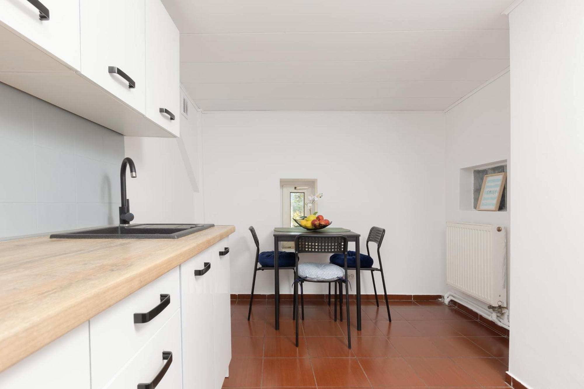 Metro Plac Wilsona Apartments Mickiewicza By Noclegi Renters Warschau Exterior foto
